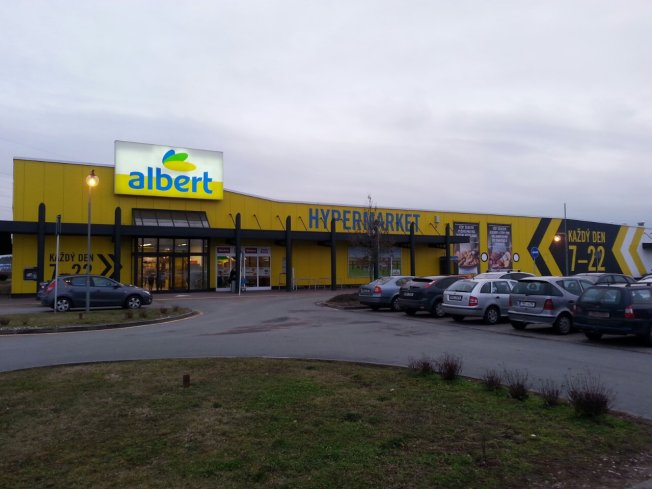 Albert hypermarket Břeclav