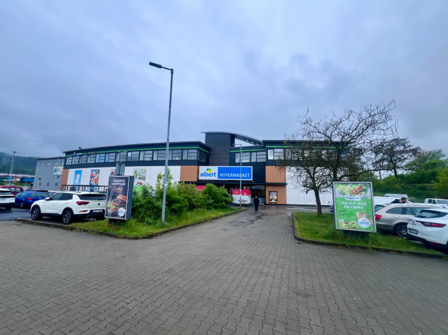 Albert hypermarket Děčín