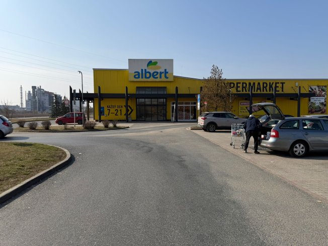 Albert hypermarket Břeclav