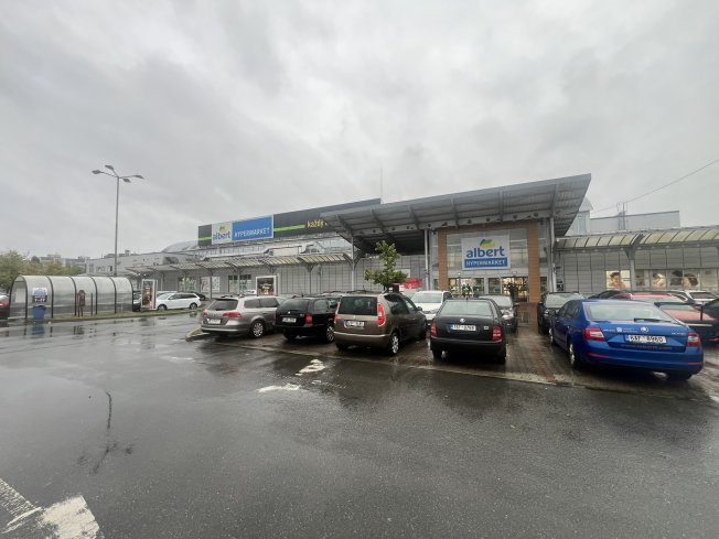 Albert hypermarket Mladá Boleslav, Jičínská